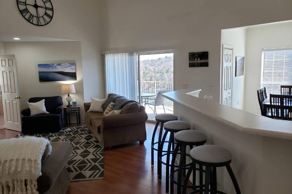 Ozark Mountain Resort 3BDR Condo photo