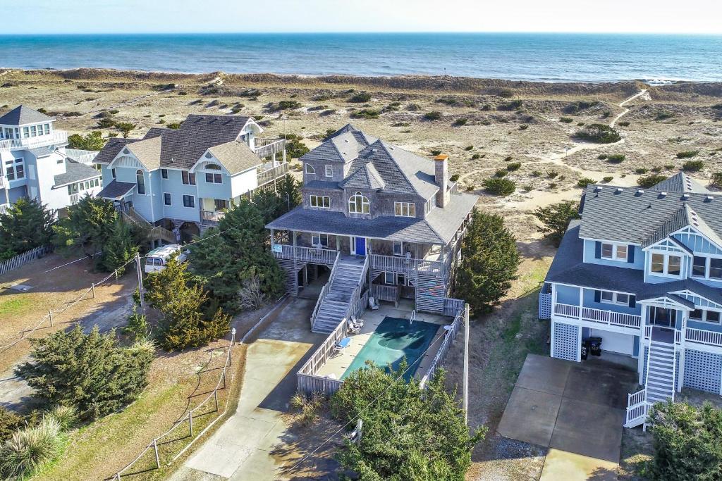 Moon Palace 687, Salvo