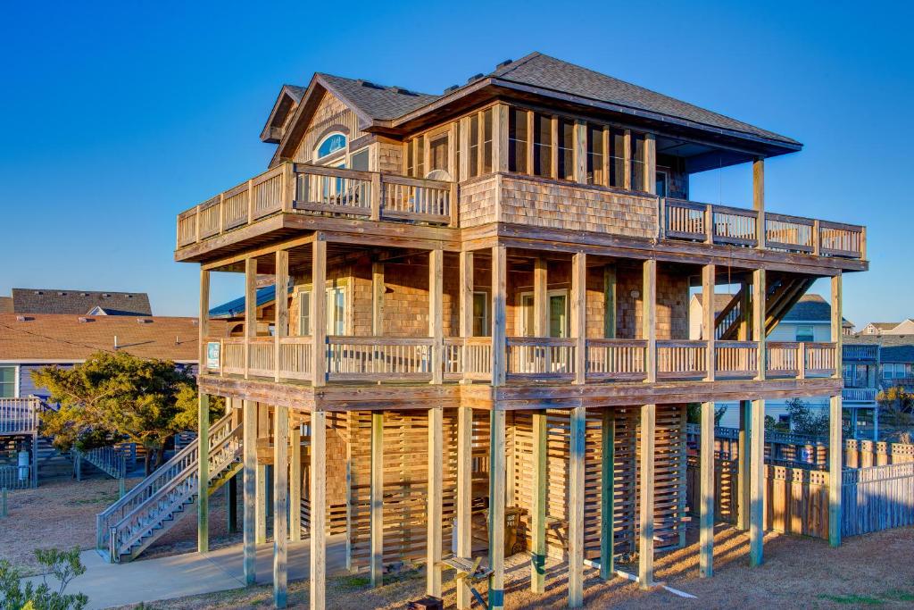 Passing Winds 741, Salvo