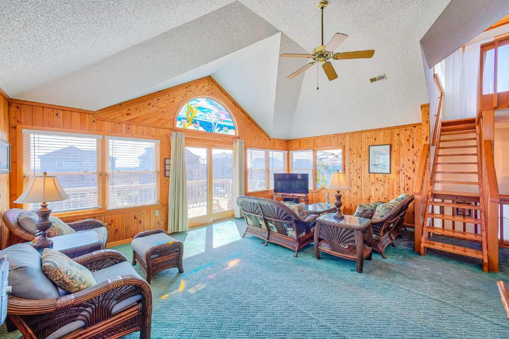 Divine Wind 425, Waves