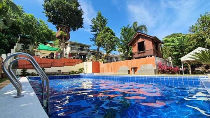 Garden of Gen Resort — Hotel in Cavinti