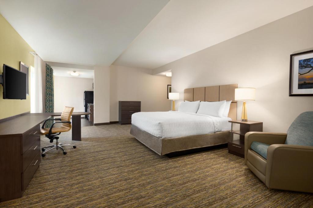 Candlewood Suites Safety Harbor photo