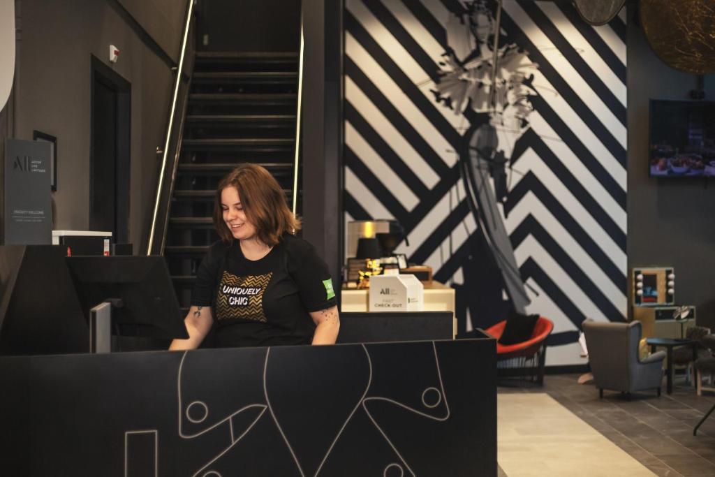 ibis Styles Arnhem Centre photo
