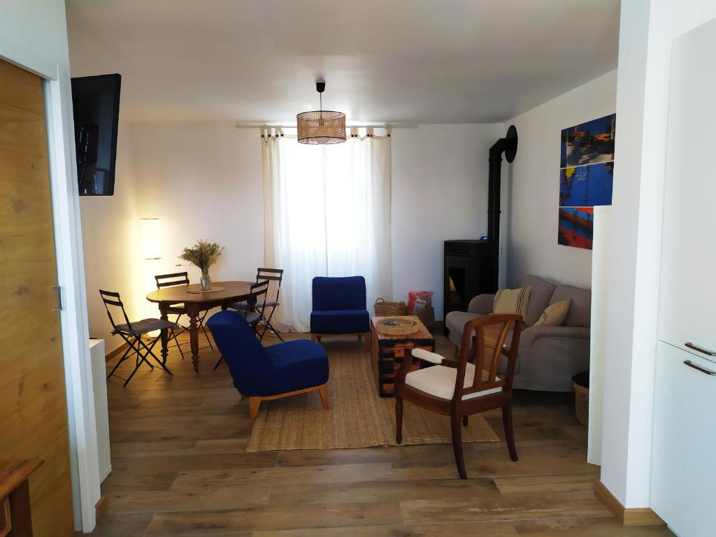 Maison rénovée avec jardin proche grande plage - 1