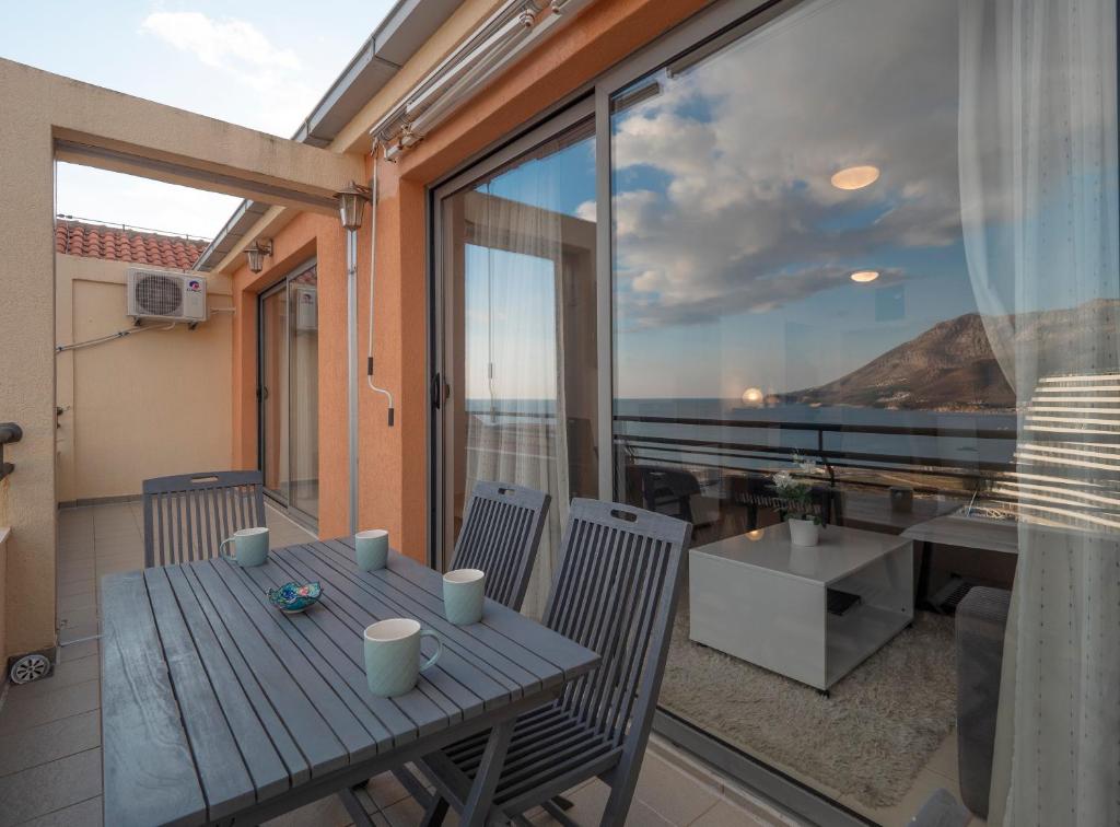 Sea view Two bedroom Family Apartment with pool - Sunset Ivanovići - 5