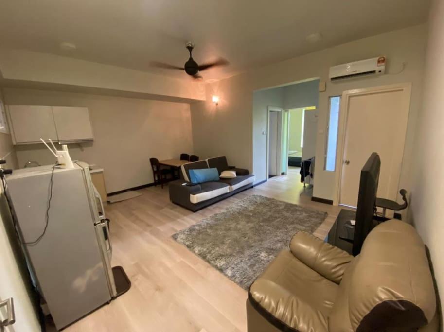 126 Larkin Studio Homestay photo