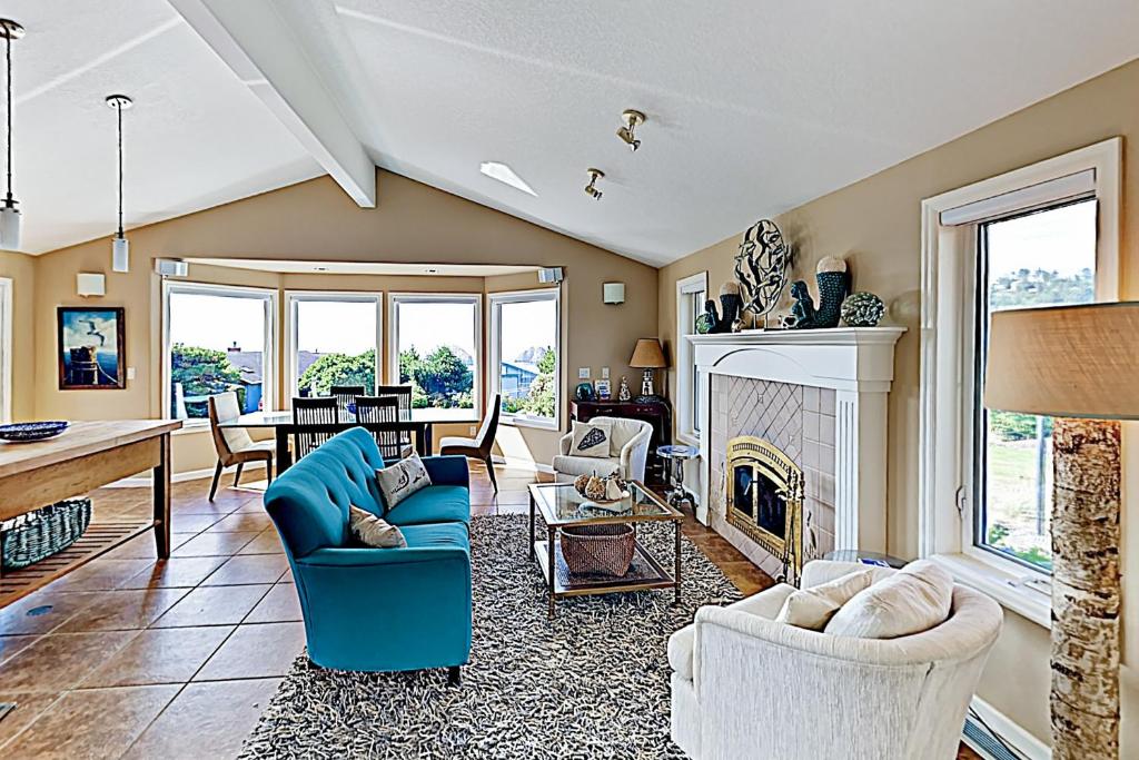 Firepit Lagoon, Oceanside