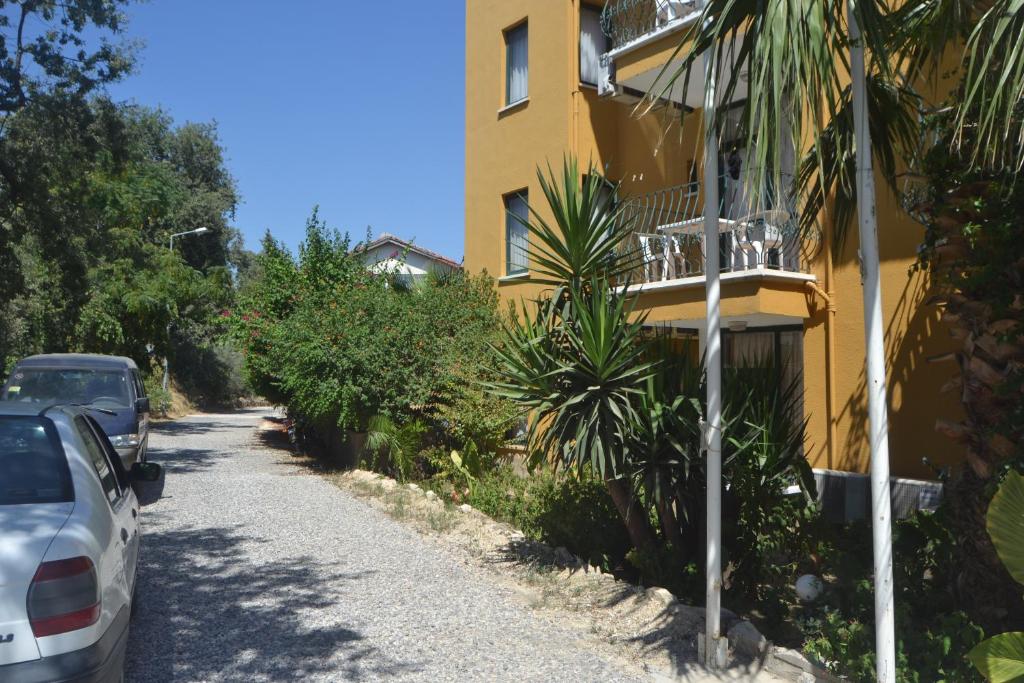 Begonville Apart Hotel — Hotel building in Side