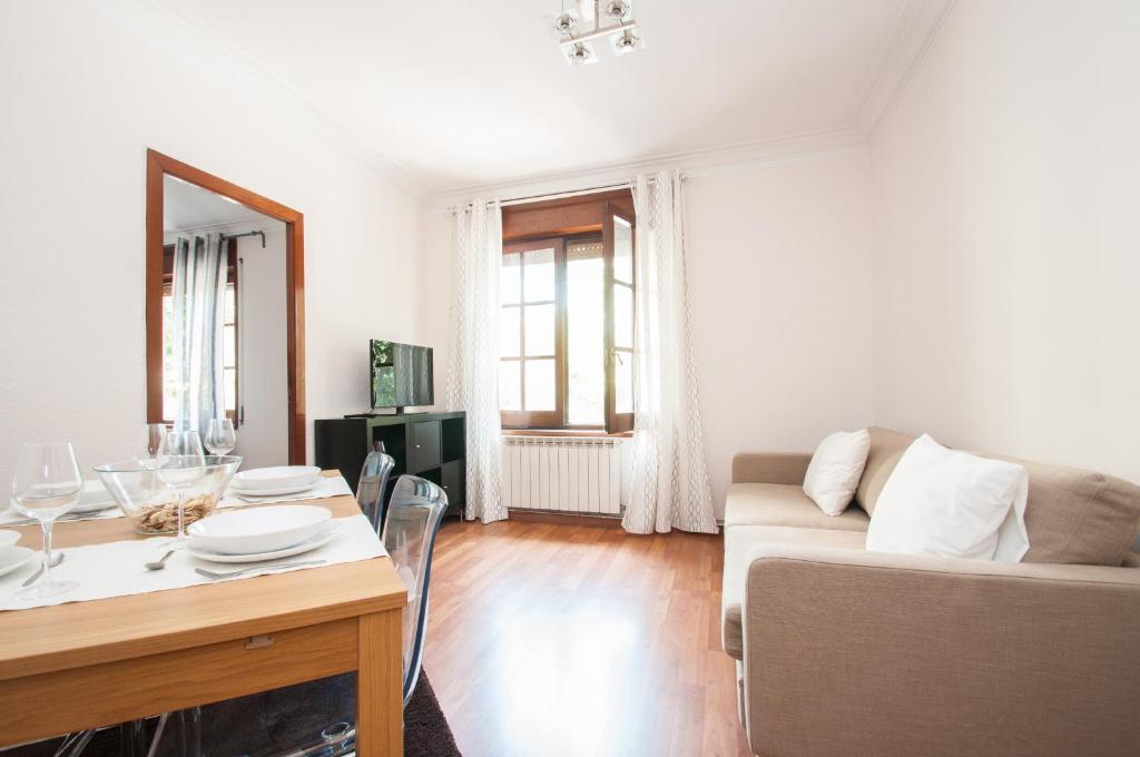 Autentic Barcelona Monumental — Hotel in Barcelona