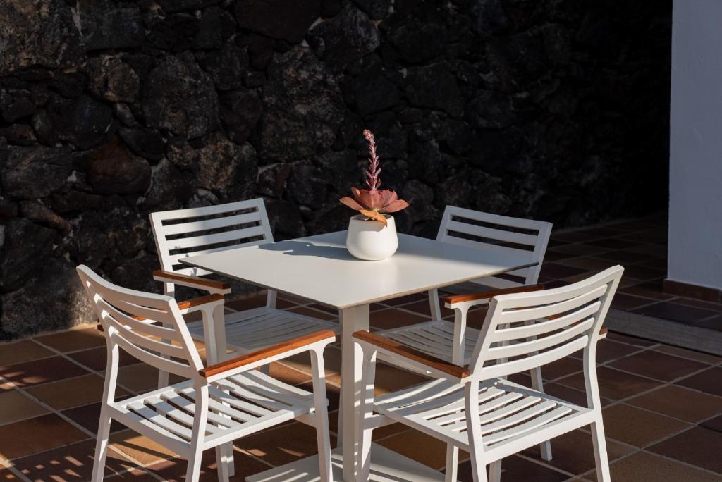 Nazaret Mansion — Restaurant & bars in Costa Teguise, Canary Islands