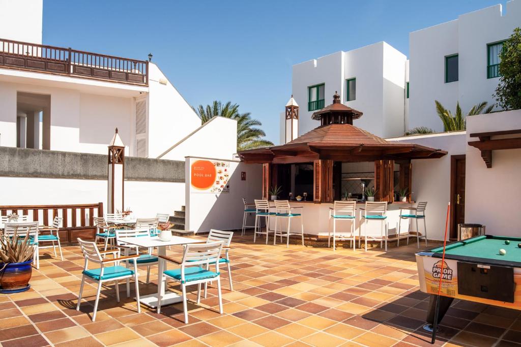 Nazaret Mansion — Restaurant & bars in Costa Teguise, Canary Islands