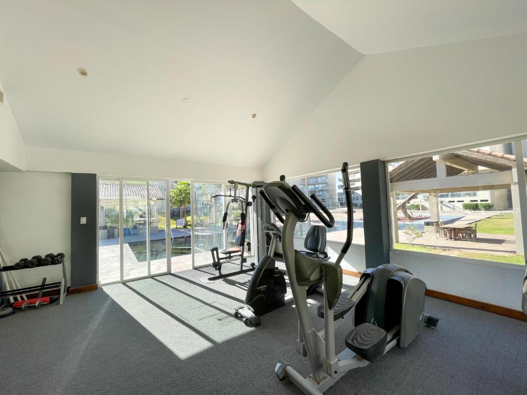 Admire Sea View From a Stunning Condo by Premium photo