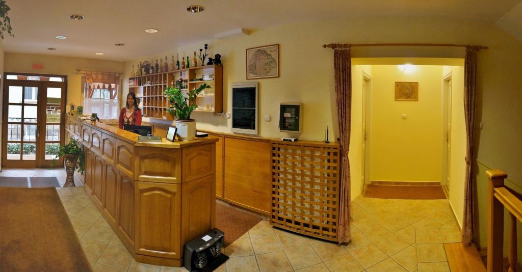 Corvin Hotel photo