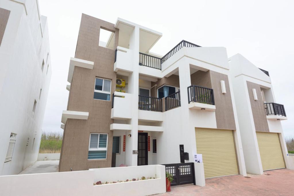 Feel at home BnB, Magong