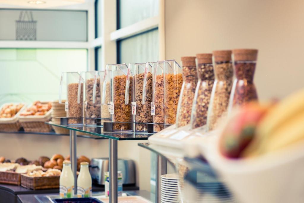 طعام و مشروبات