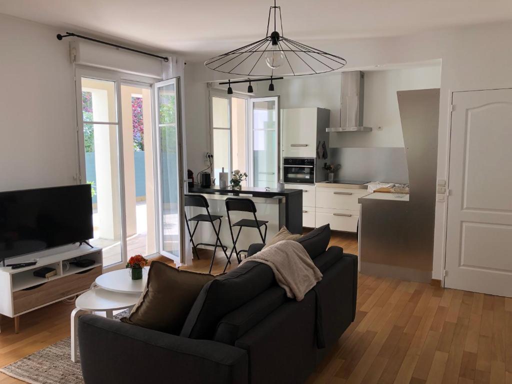 Ideal flat Val d'Europe Disneyland with Parking - 1