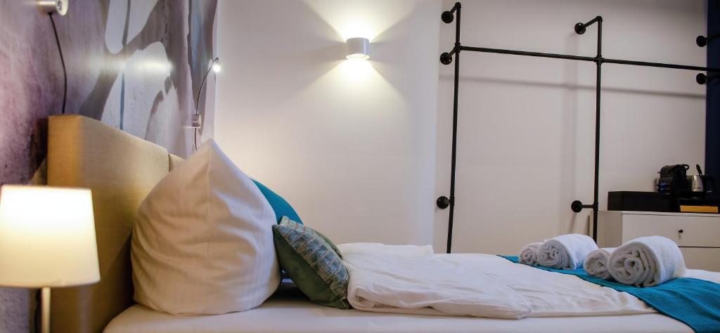 HOMELY STAY Studio 2 - Modern Self-Check-In room in Munich - 4