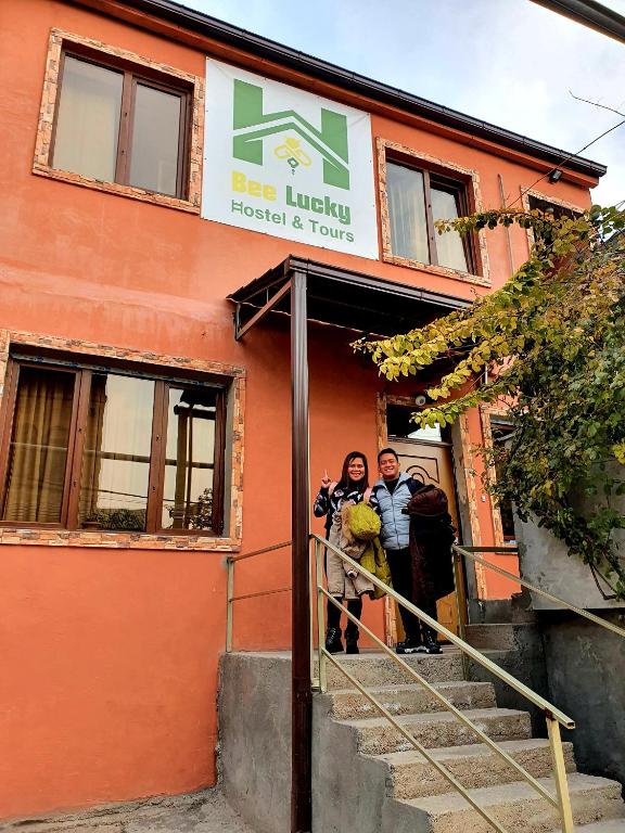 Bee Lucky Hostel and Tours photo