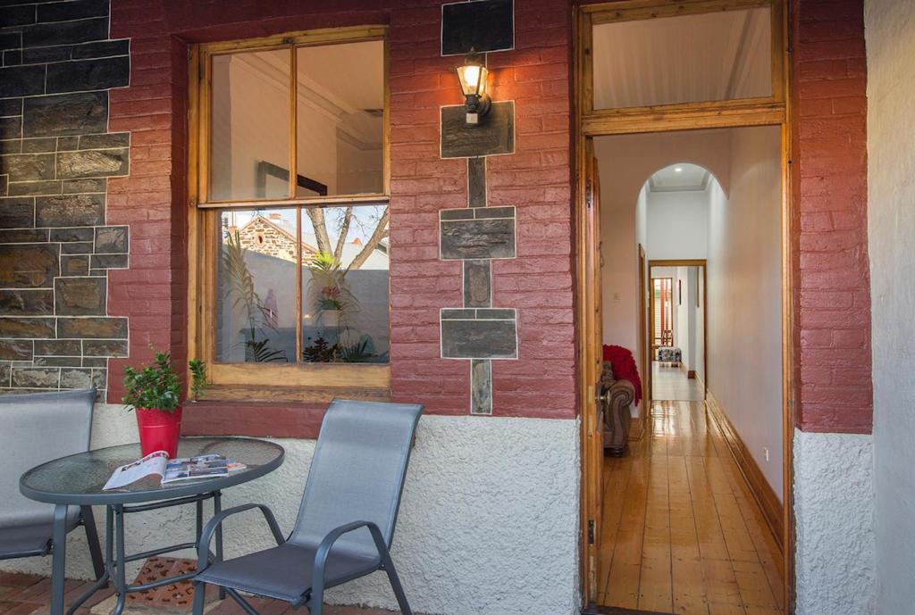 Charm on Carrington, Adelaide