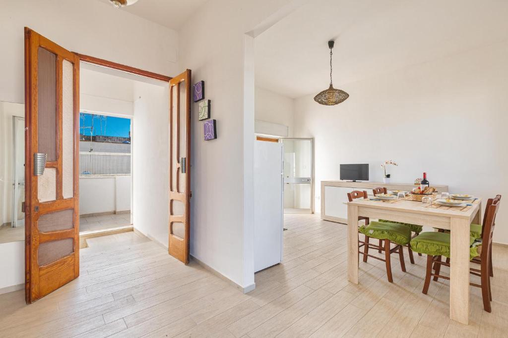 Appartamento Iris by BarbarHouse, Torre Lapillo