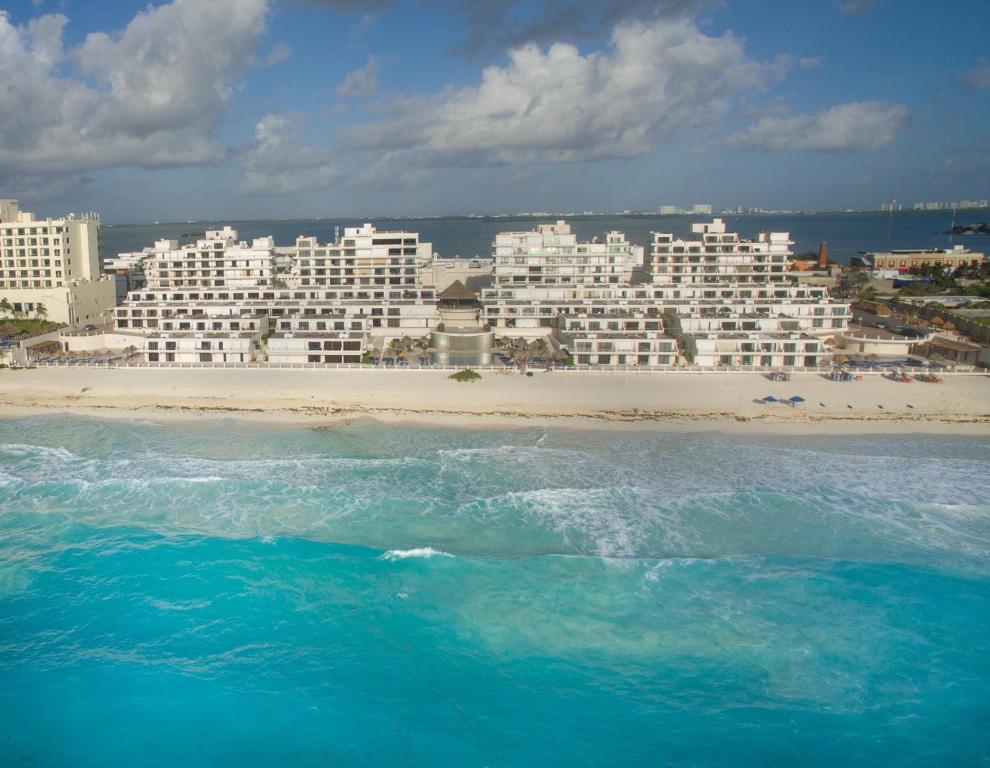Perfect vacation getaway,Ocean View,Wifi, Beach - 3