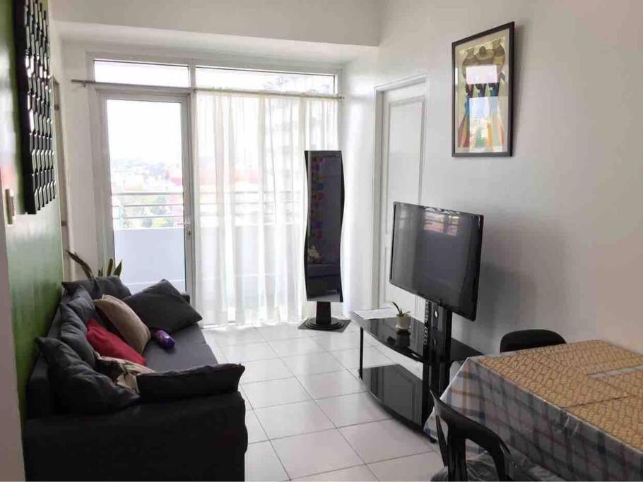 NOT ACCEPTING BOOKINGs — Hotel in Manila