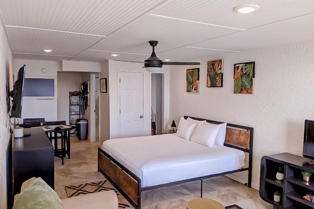 Ambassador C5, Panama City Beach