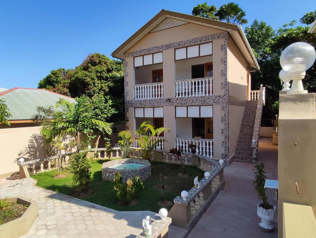 La Residence d'Almee first floor photo