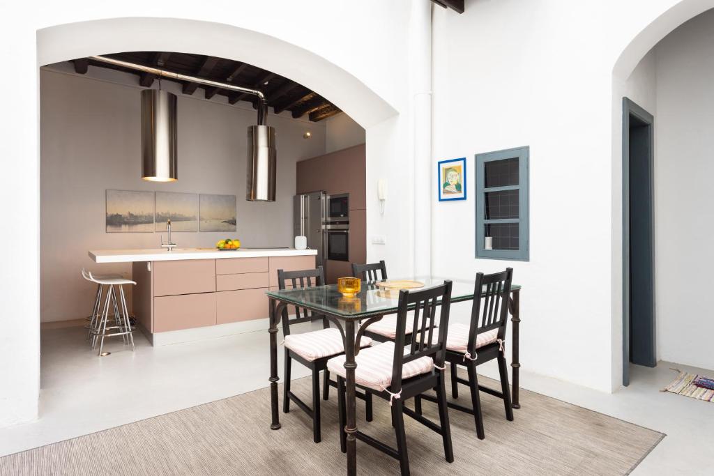 Home2Book Stylish Design House in La Laguna Center - 4