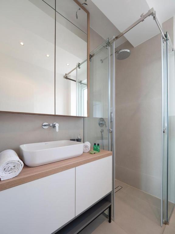 Horizon Two bedroom Apartment with sea view Jake - 5