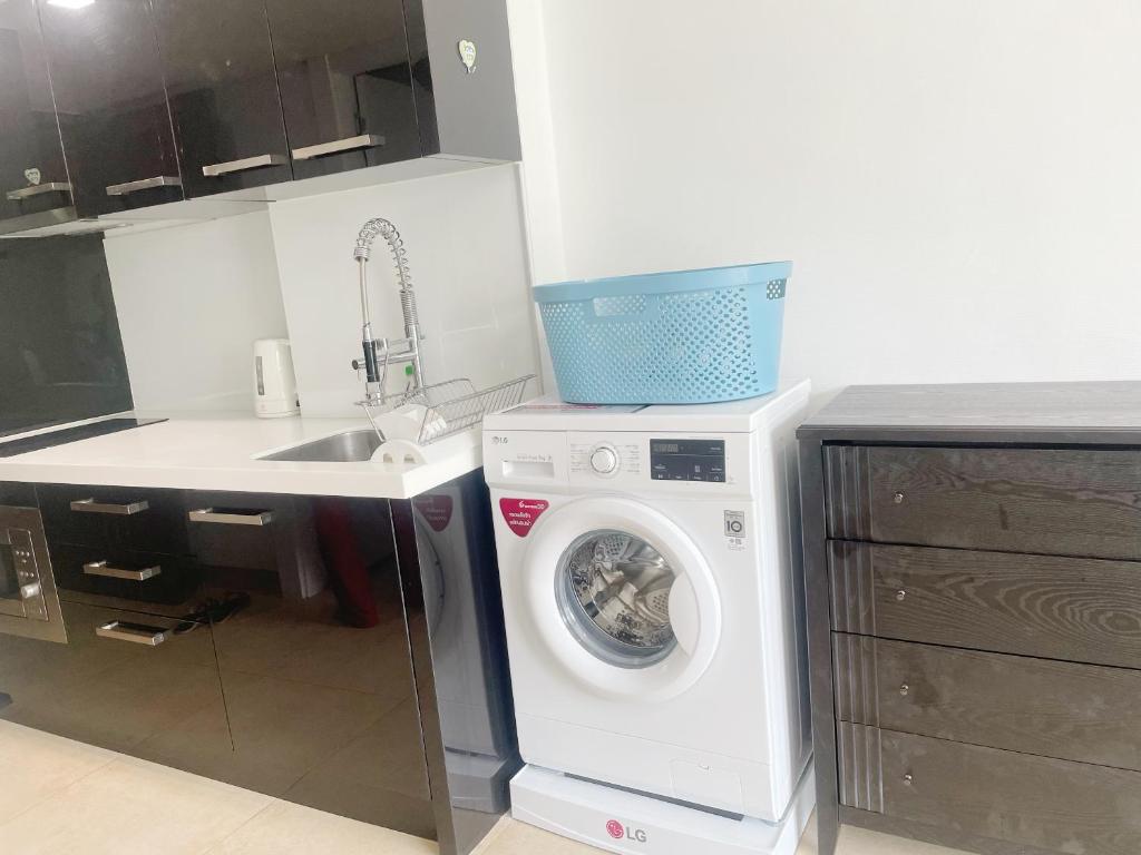 Centara Avenue Residence near LK Metro photo