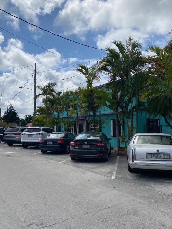 Exterior view, Hoosville Hostel in Florida City (FL)