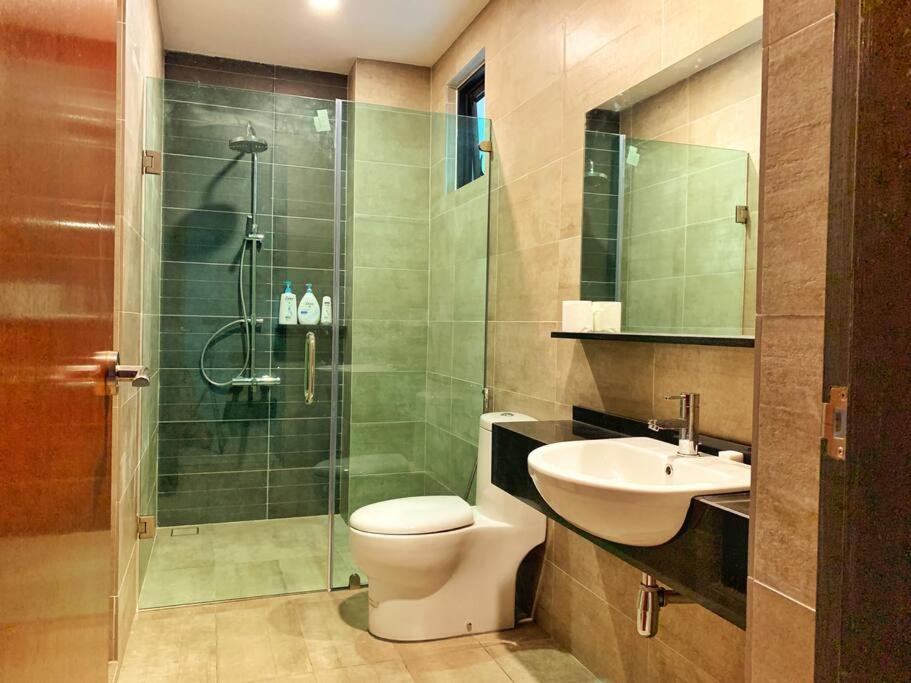 Humble Abode Luxury Suite 2-4pax Geo38 Genting Free WiFi photo