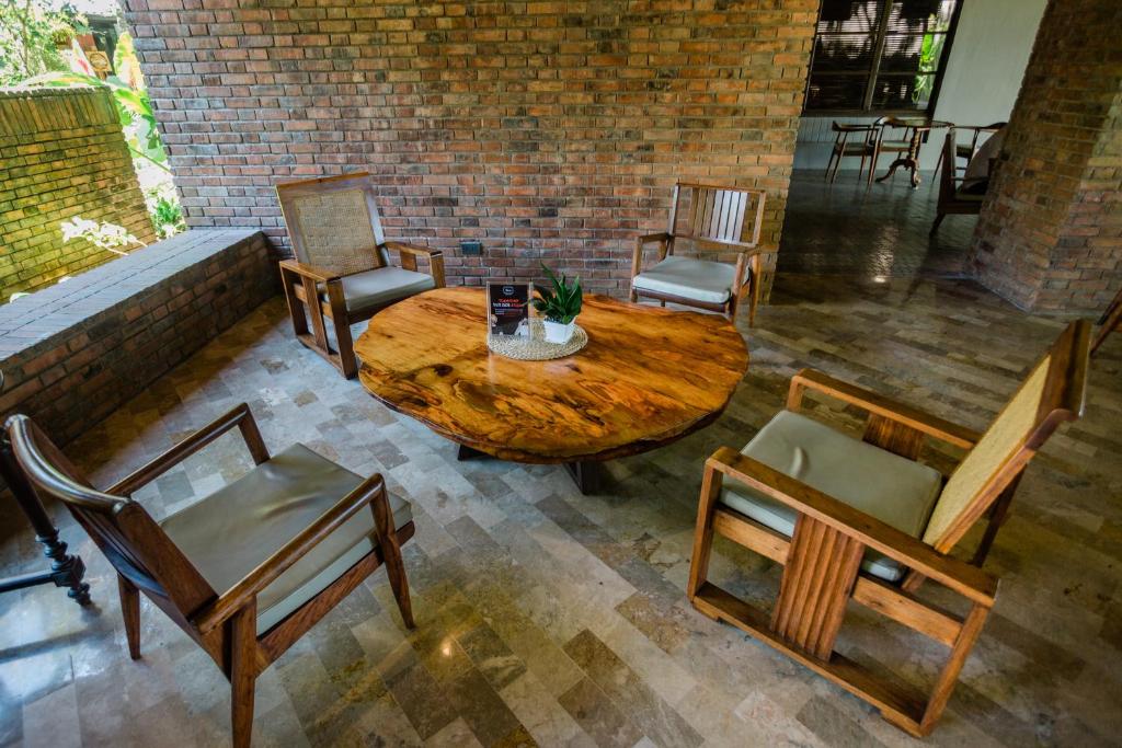 フロント・ロビー