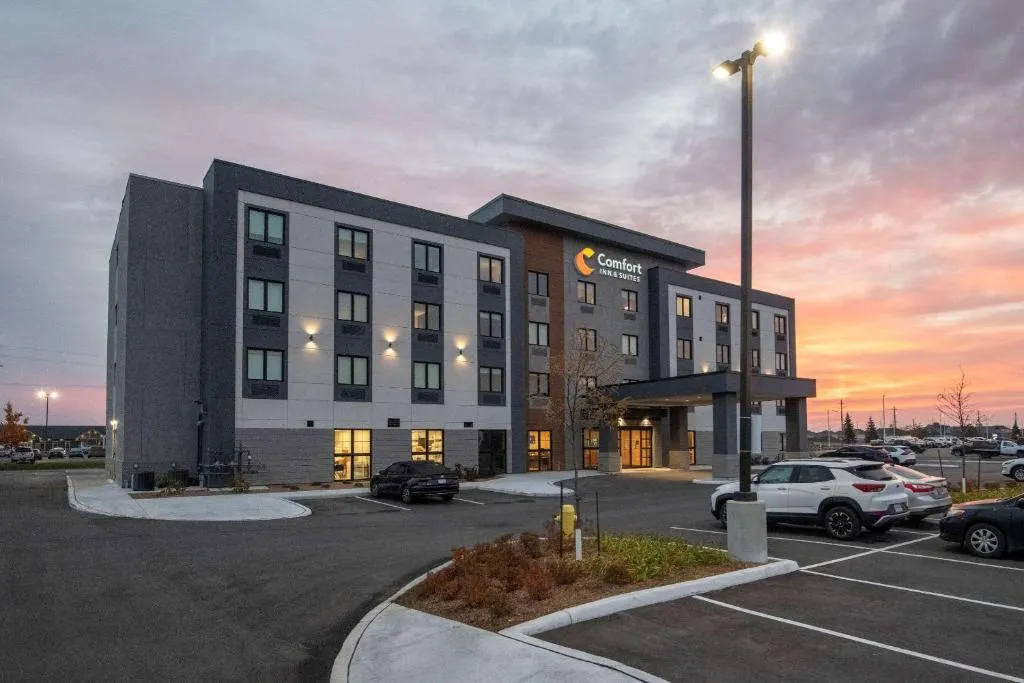 Comfort Inn & Suites, hotel in Carleton Place