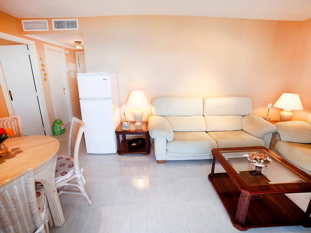 Apartment Turquesa Beach 03 by Interhome - 3