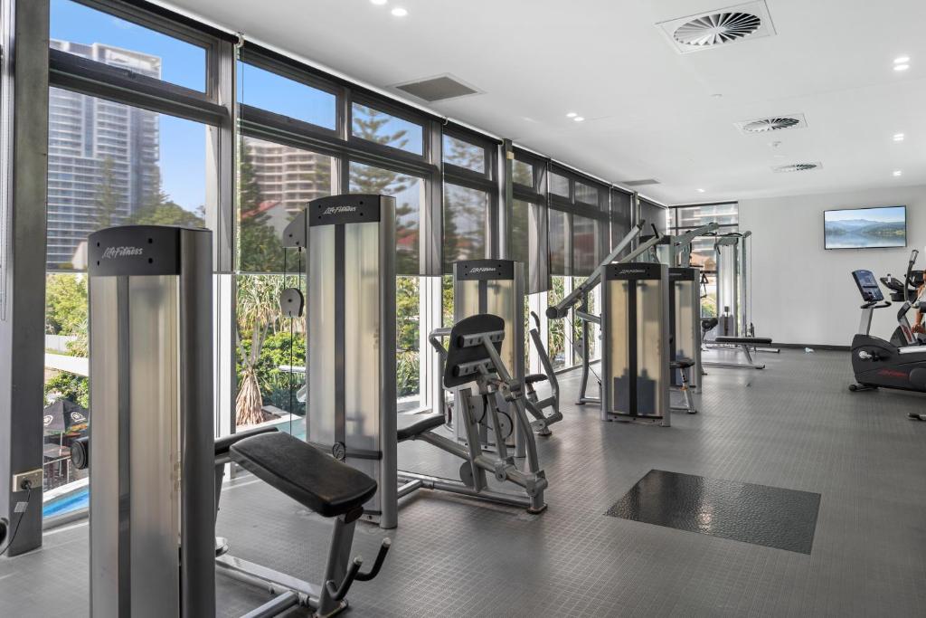 Q1 Amazing Ocean Views 22nd Level Heated Pools Sauna Gym Cinema photo