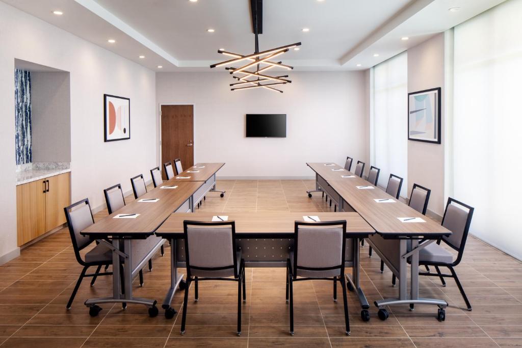 Phoenix Hyatt House North Scottsdale Additional
