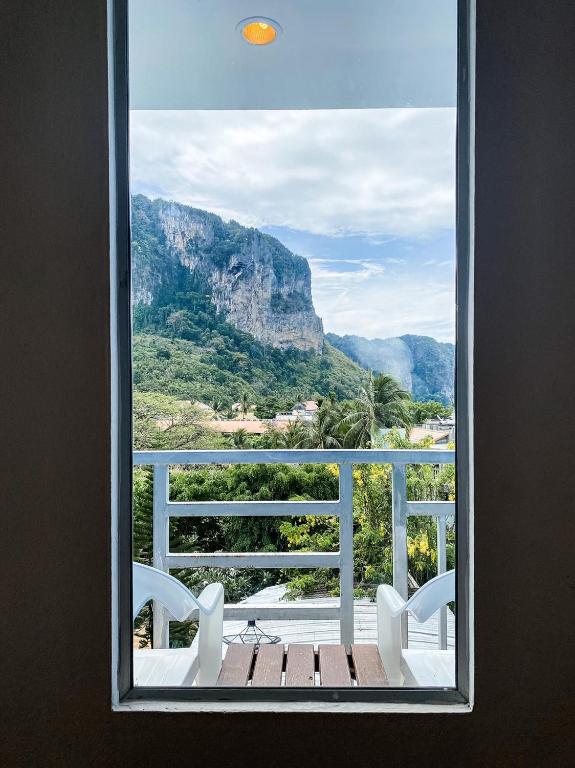 Balcony/terrace, The Palace Aonang Resort in Krabi