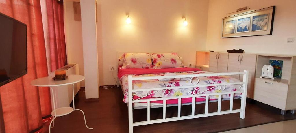 Aloha Luxury Apartments photo
