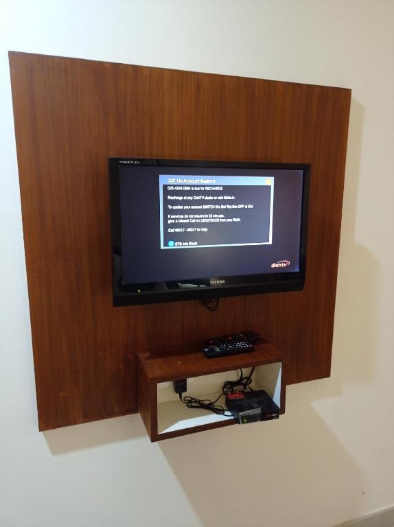 Hotel Emerald Regency photo