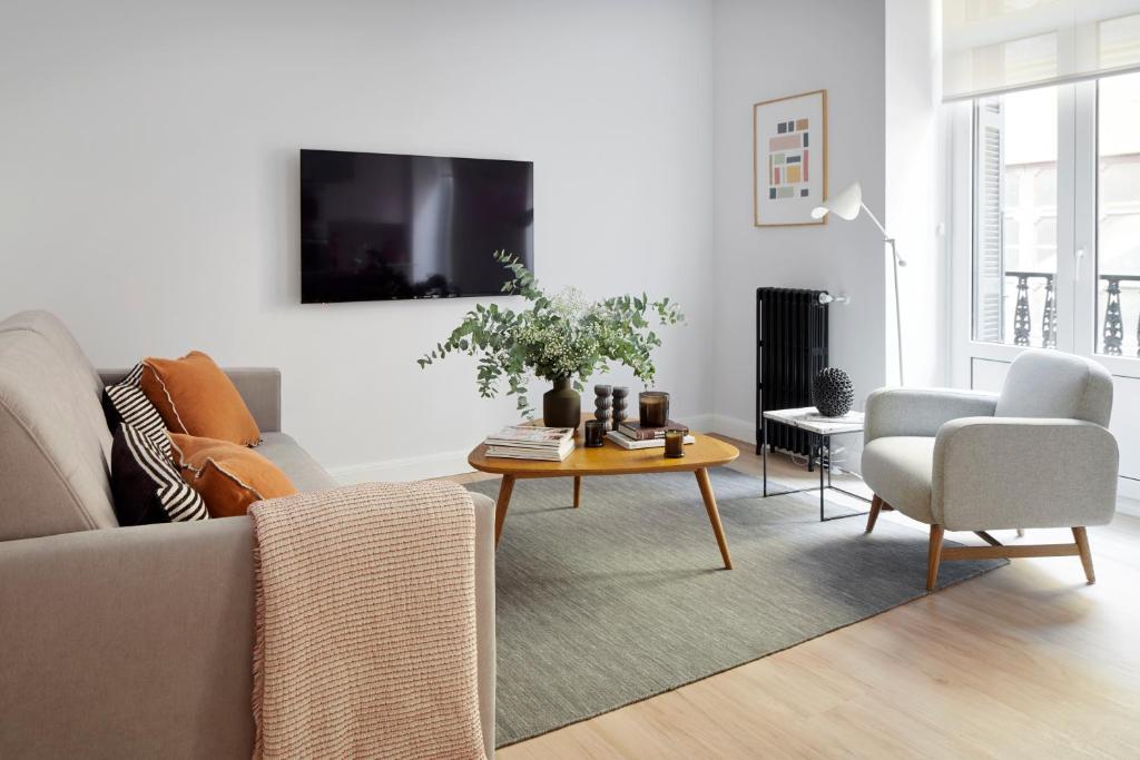 Mayor Suite 2 by FeelFree Rentals, San Sebastián