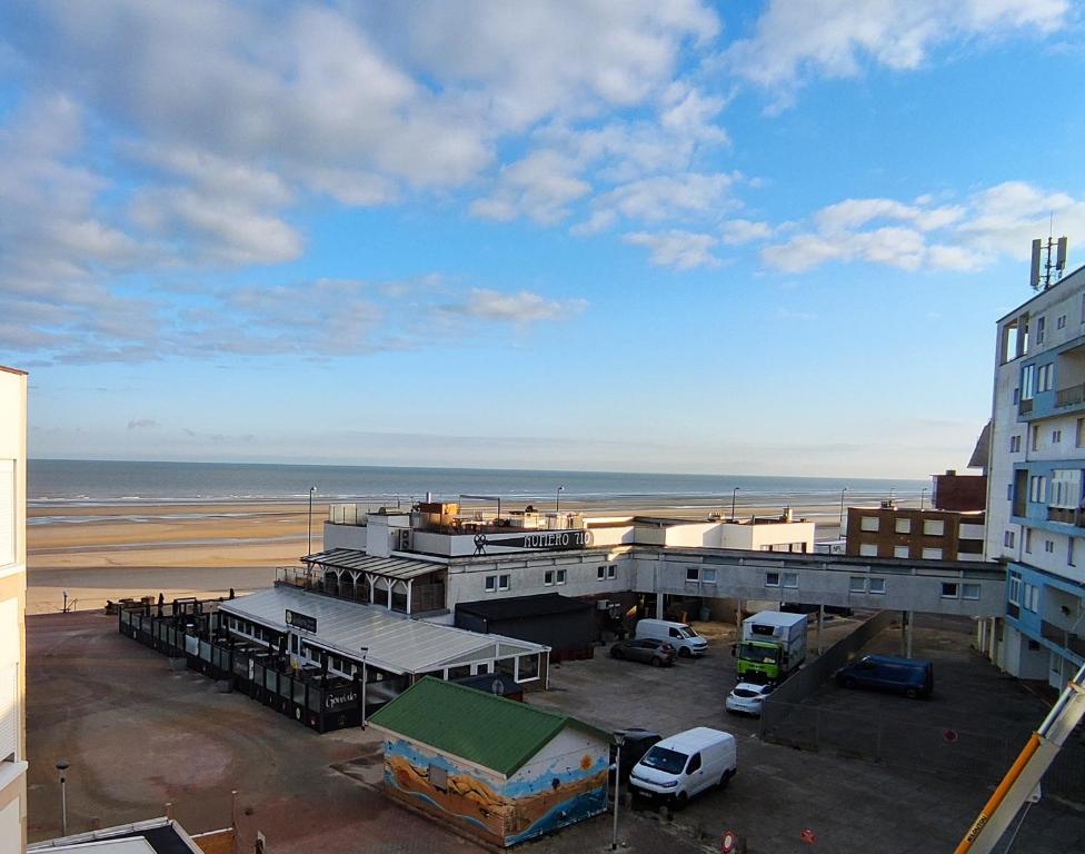 Apt 6 pers. Duplex vue mer avec charme de l'ancien, Bray-Dunes