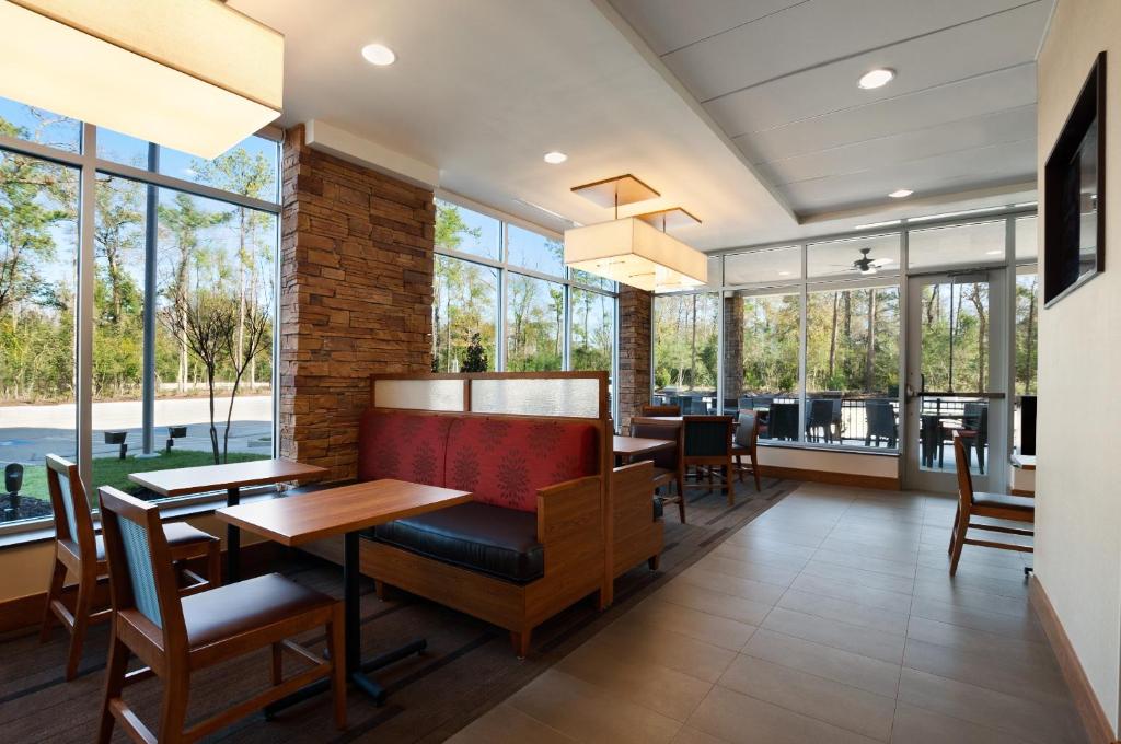 Hyatt Place Houston/the Woodlands photo