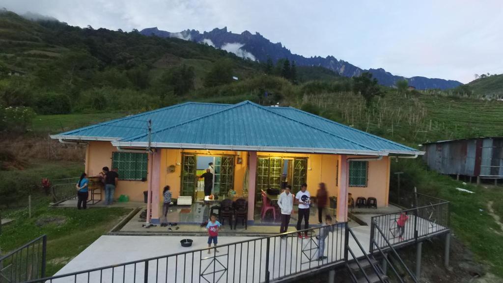 Umies homestay 1 — Hotel in Kinabalu National Park
