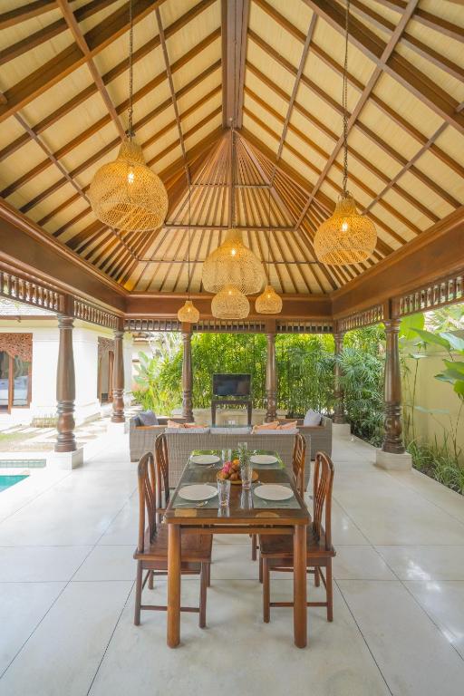Jimbaran Escape Villa photo