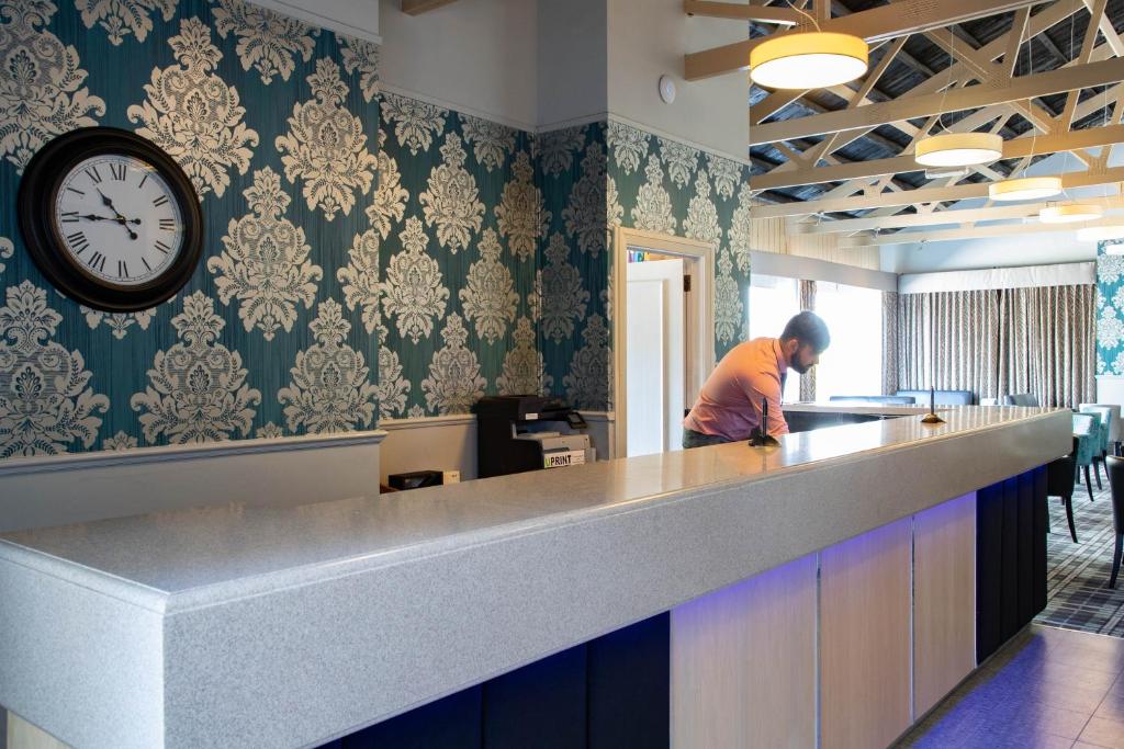 The Caledonian Hotel photo