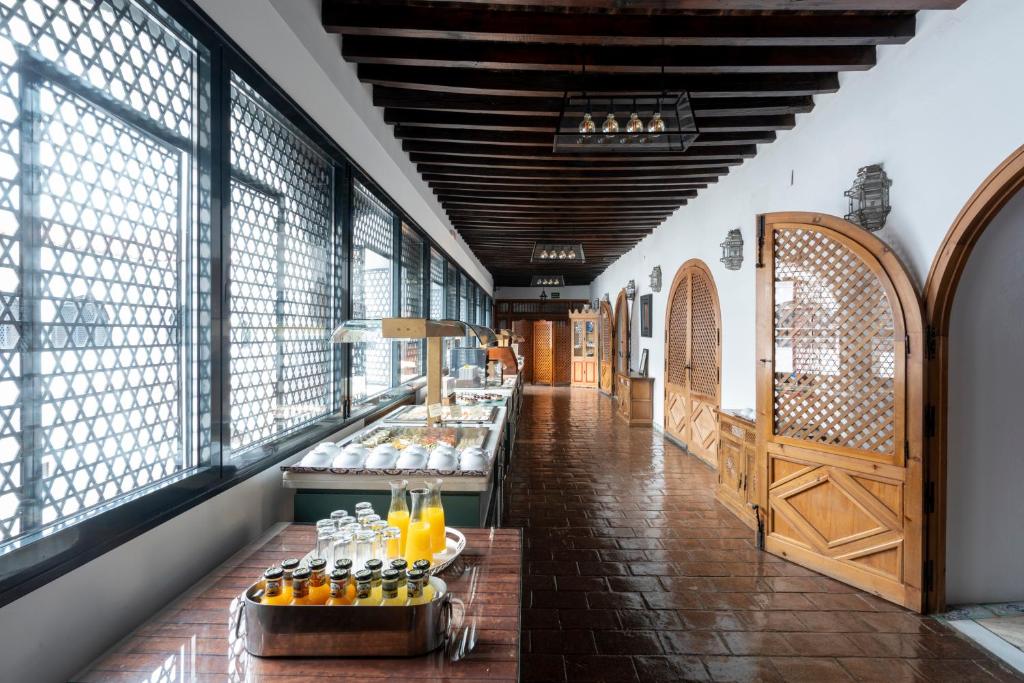 طعام و مشروبات