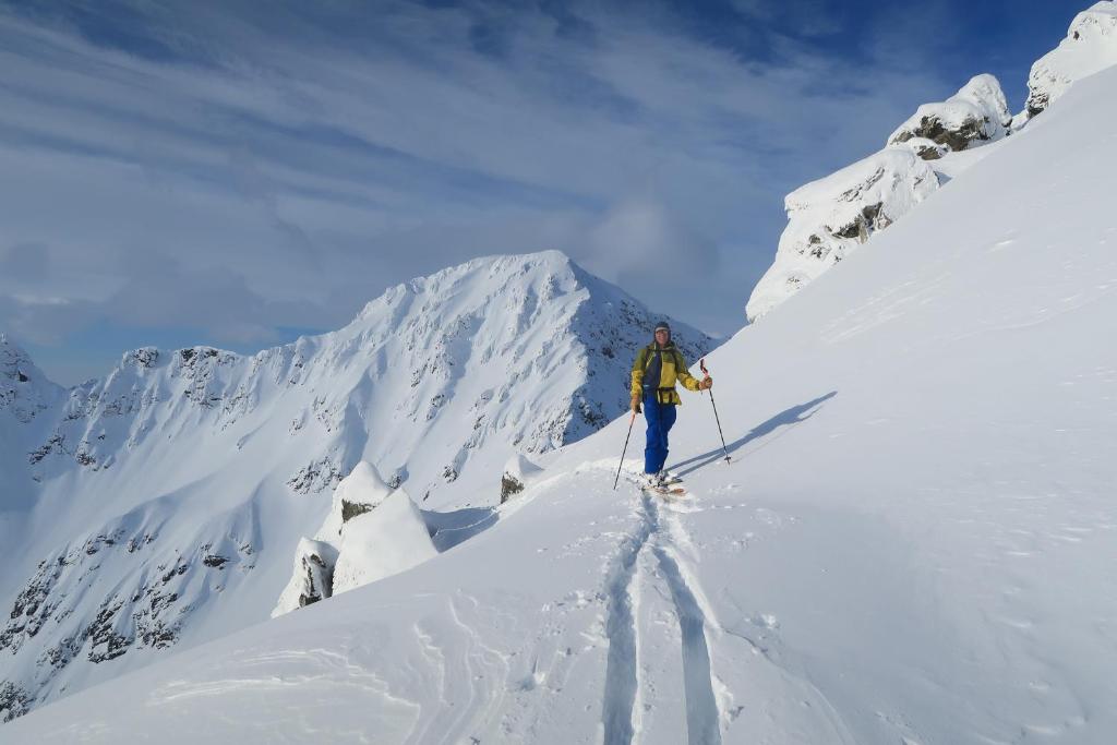 Magic Mountain Lodge - Lyngen photo