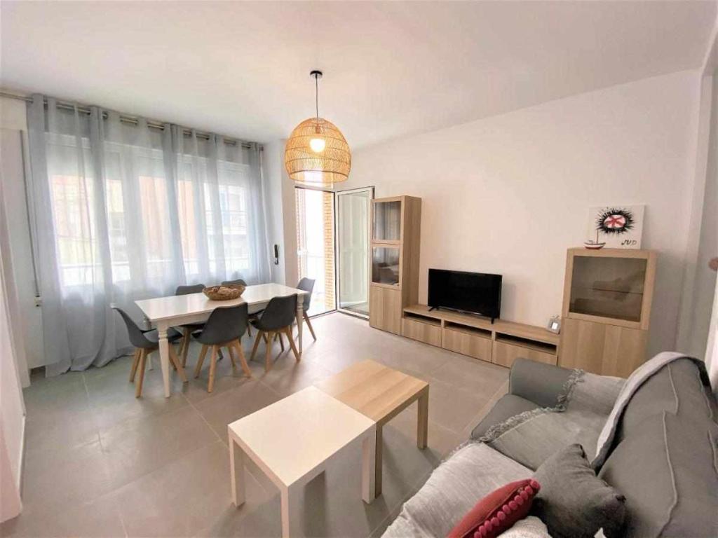 Roses Casc Antic SL Sant Elm 3, Roses